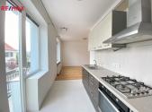 Pronájem bytu, 3+kk, 63 m²