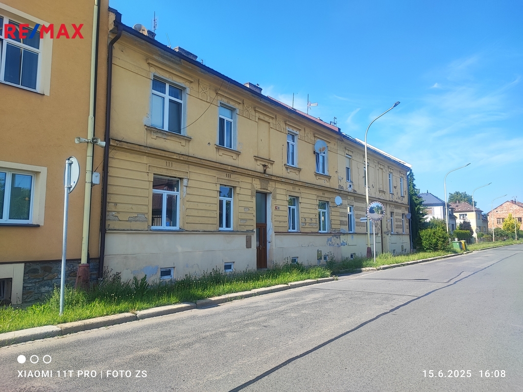 pohled na celý dům