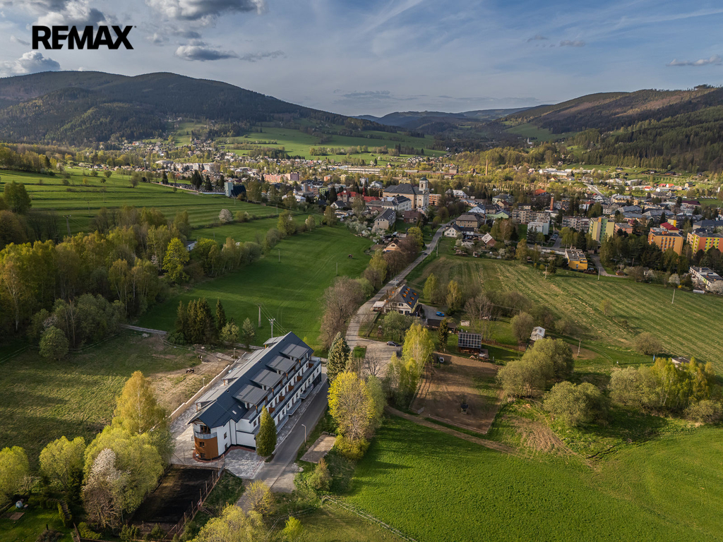 dji-20240412164323-0141-d.jpg