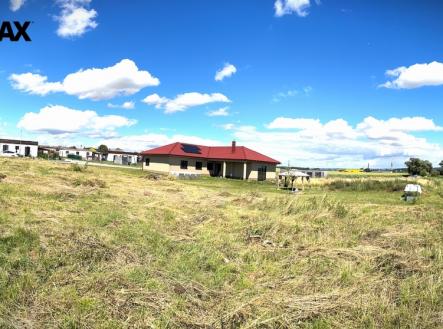 hl.jpg | Prodej - pozemek pro bydlení, 838 m²