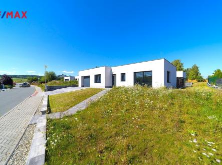 1.jpg | Prodej - dům/vila, 300 m²