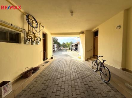 prujezd.jpg | Prodej - dům/vila, 132 m²