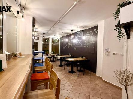 obrazek-whatsapp-2025-12-13-v-11.43.53-e1dea3fe.jpg | Pronájem - restaurace, 26 m²
