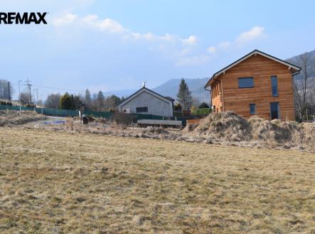 Možné napojení na elektr.sít | Prodej - pozemek pro bydlení, 3 795 m²
