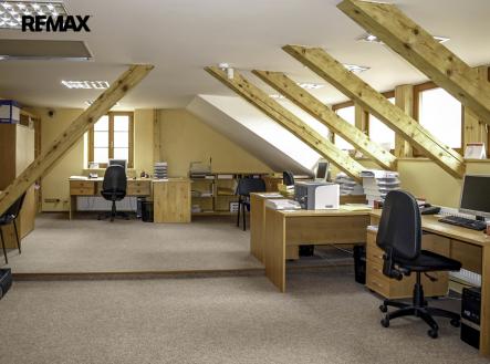 008.jpg | Prodej - kanceláře, 200 m²
