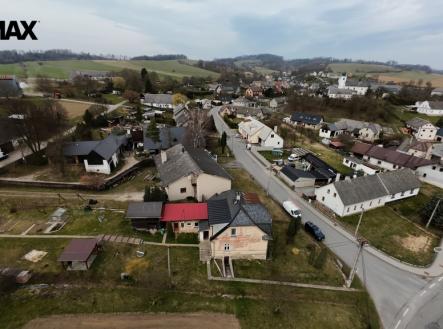 dji-20260325141526-0537-d-3.jpg | Prodej - dům/vila, 161 m²