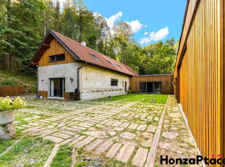 Prodej rodinného domu Křelice, Honza Ptáček realitní makléř v Praze_27 | Prodej - dům/vila, 408 m²