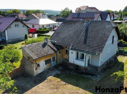 Prodej rodinného domu Cerhovice, Honza Ptáček realitní makléř v Praze_3 | Prodej - dům/vila, 203 m²