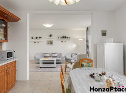 Prodej rodinného domu, Předboj, Praha Východ realitní makléř v Praze, realitní kancelář_1 | Prodej - dům/vila, 167 m²