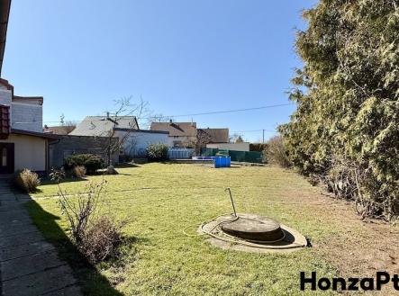 Prodej rodinného domu Strašín, realitní makléř v Praze Honza Ptáček realitní makléř v Pra | Prodej - dům/vila, 126 m²