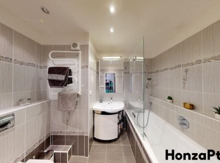 Prodej dvougeneračního bytu na Černém mostě, realitní makléř v Praze Honza Ptáček realitni | Prodej bytu, 4+1, 96 m²