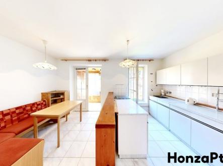Prodej rodinný dům Březiněves, Praha, realitní makléř v Praze Honza Ptáček 1 | Prodej - dům/vila, 102 m²