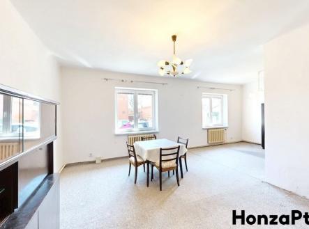 Prodej rodinný dům Březiněves, Praha, realitní makléř v Praze Honza Ptáček 5 | Prodej - dům/vila, 102 m²