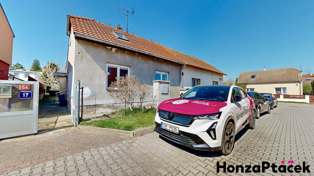 Prodej rodinný dům Březiněves, Praha, realitní makléř v Praze Honza Ptáček 13