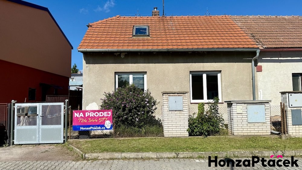 Prodej pěkného rodinného domu Březiněves, realitní makléř v Praze Honza Ptáček realitní m