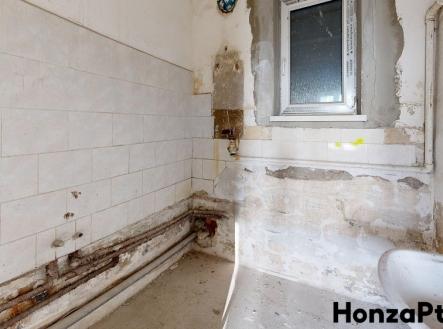 Prodej nebytové prostory,Viklefova,Praha Honza Ptáček realitní makléř v Praze(4) | Prodej bytu, 1+1, 39 m²