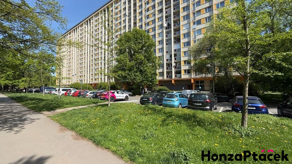 Prodej bytu 2+kk,Střekovská,Praha-Kobylisy Honza Ptáček realitní makléř v Praze(6)