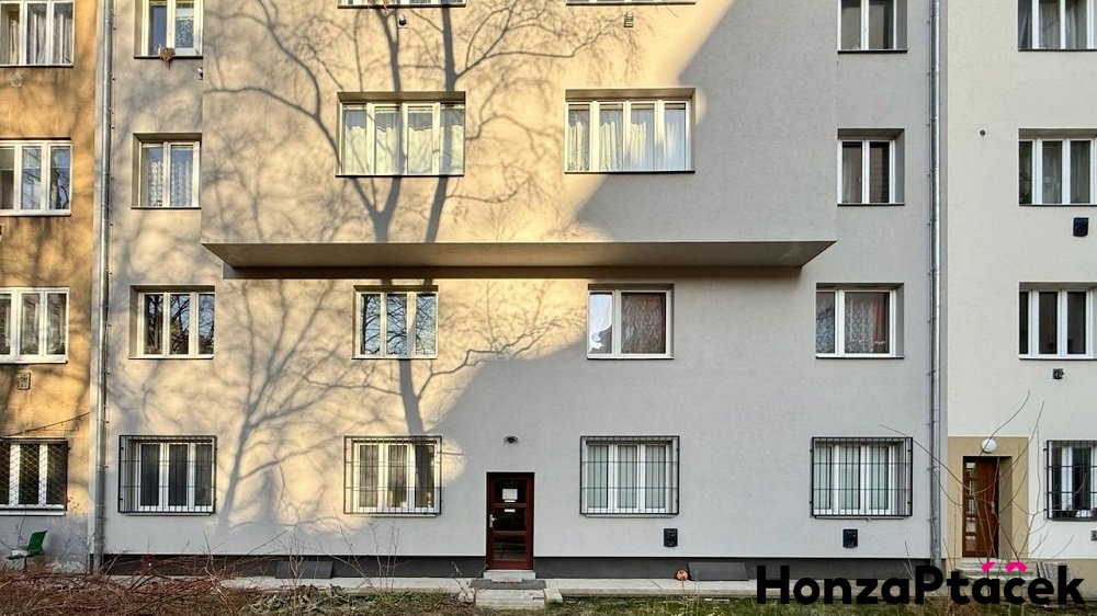 Prodej nebytové prostory,Viklefova,Praha Honza Ptáček realitní makléř v Praze(7)