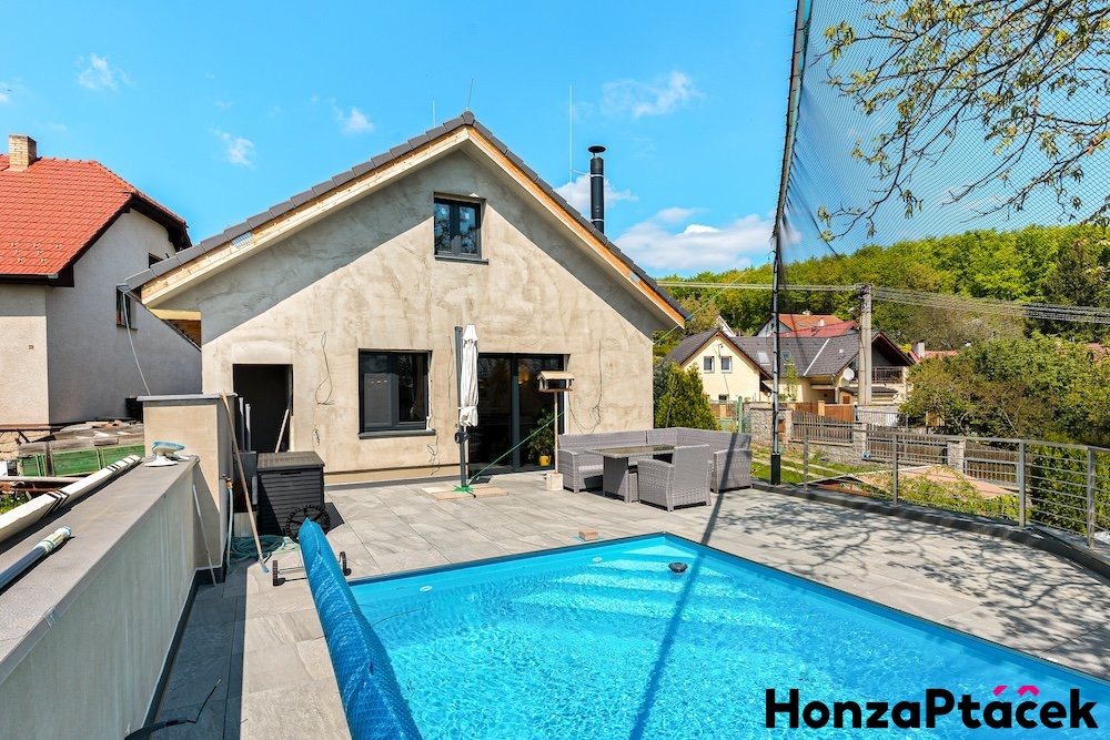 Prodej rodinného domu, Černé Voděrady, Honza Ptáček realitní makléř v Praze_131