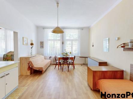 Prodej rodinného domu Čistá u Rakovníka, Honza Ptáček - realitní makléř v Praze, realitní  | Prodej - dům/vila, 403 m²