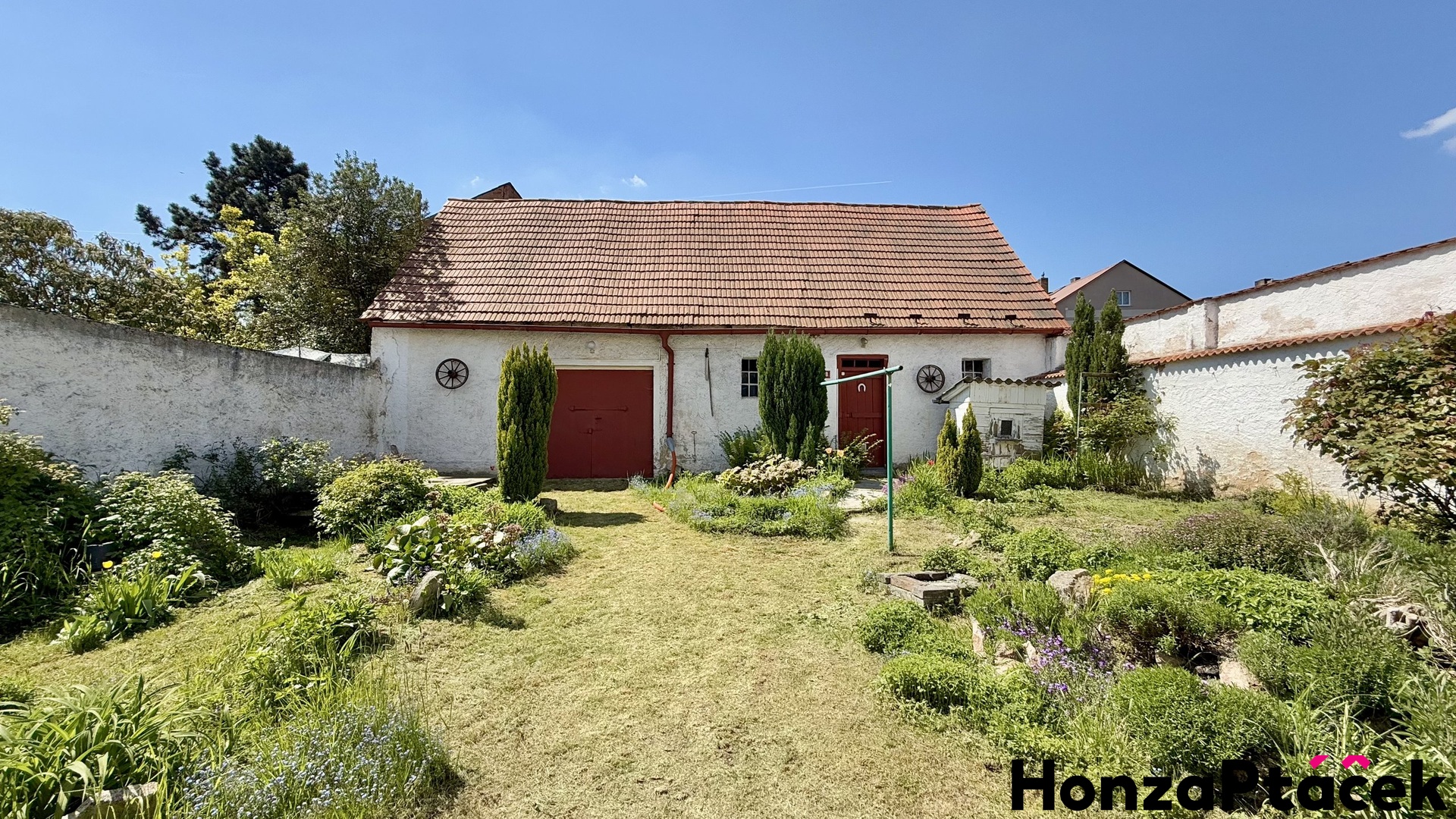 Prodej rodinného domu Čistá u Rakovníka, Honza Ptáček - realitní makléř v Praze, realitní 