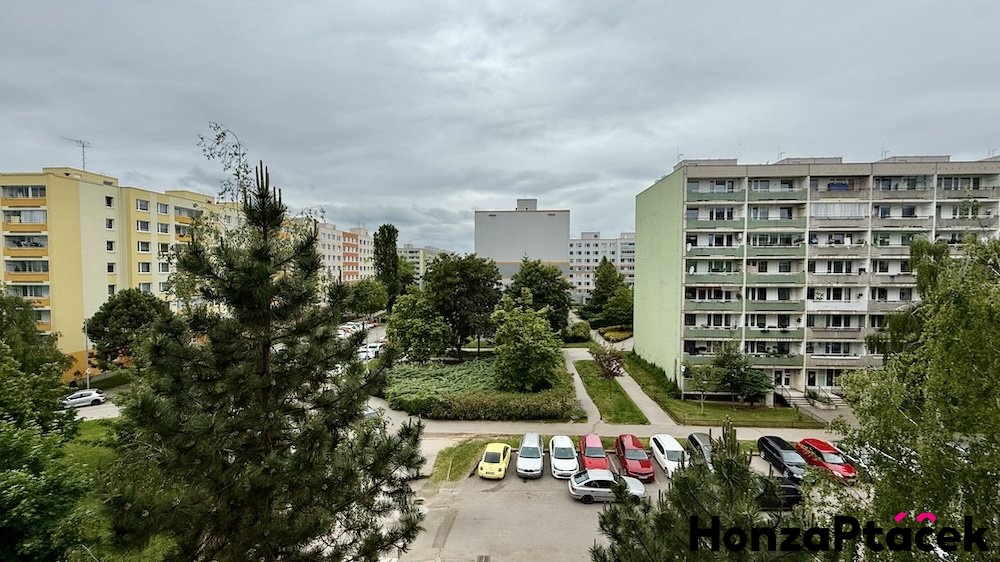 Prodej bytu v ulici Přecechtělova, Praha, realitní makléř v Praze Honza Ptáček 1