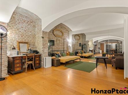 Prodej nebytového prostoru Ditrichova, Joga, Honza Ptáček relitní makléř v Praze, realitní ka | Prodej - komerční objekt, jiný, 66 m²