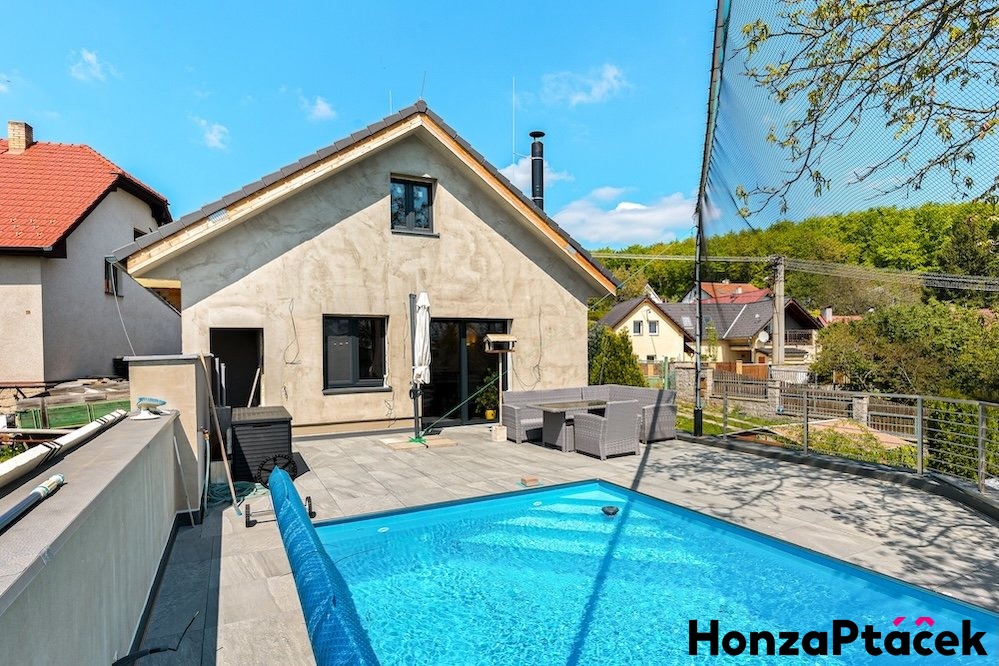 Prodej domu, Černé Voděrady, Honza Ptáček realitní makléř v Praze 39