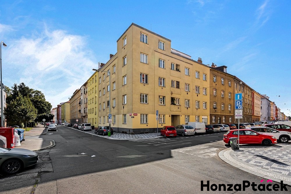 Prodej bytu 2+1,Kralická,Praha,Honza Ptáček nejlépe hodnocený realitní makléř v Praze,realitní kance