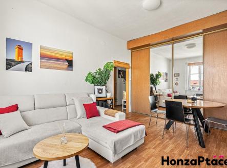 Prodej bytu 2+1,Kralická,Praha,Honza Ptáček nejlépe hodnocený realitní makléř v Praze,realitní kance | Prodej bytu, 2+1, 52 m²