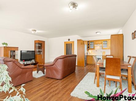 Prodej domu Broumarská,Praha 9 realitní makléř v Praze, realitní kancelář PRAHA_3 | Prodej - dům/vila, 187 m²