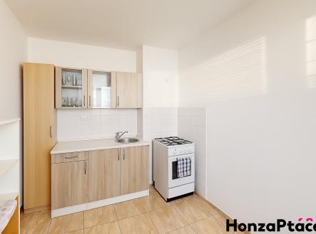 Prodej bytu 1+1, Praha - Střížkov, Honza Ptáček realitní makléř v Praze 1 | Prodej bytu, 1+1, 47 m²