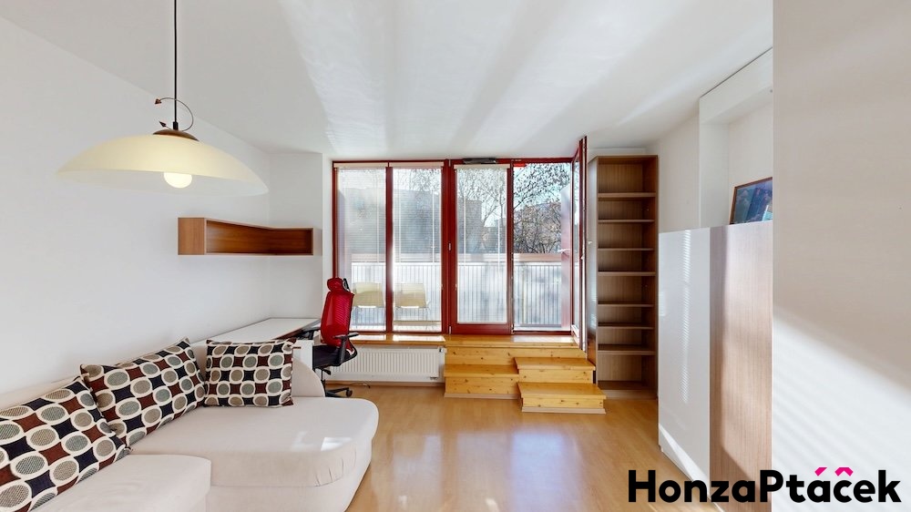 Prodej bytu 1+kk, Podle náhonu, Záběhlice Honza Ptáček realitní makléř v Praze3