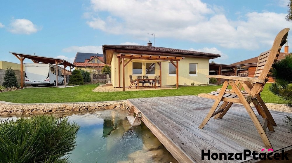 Prodej rodinného domu Předboj, Honza Ptáček realitní makléř v Praze13