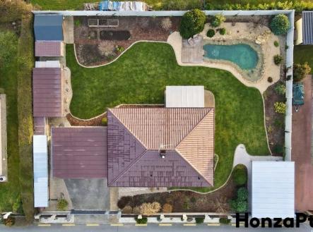 Prodej rodinného domu Předboj, Honza Ptáček realitní makléř v Praze20 | Prodej - dům/vila, 66 m²