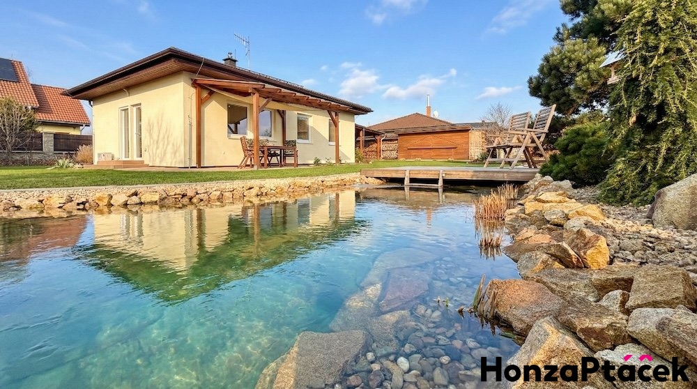 Prodej rodinného domu Předboj, Honza Ptáček realitní makléř v Praze11