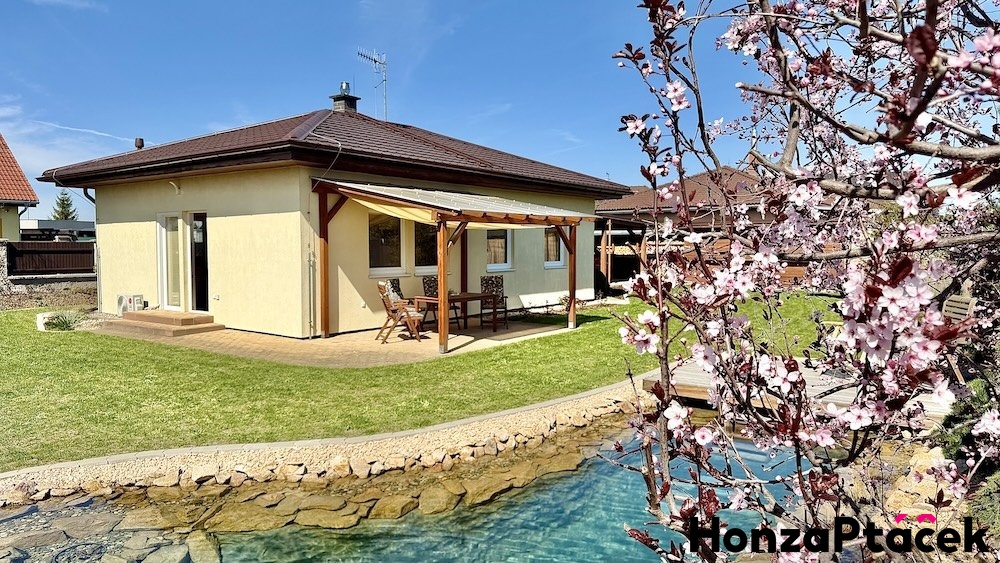 Prodej rodinného domu Předboj, Honza Ptáček realitní makléř v Praze3