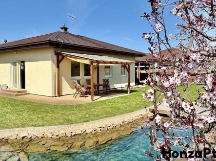 Prodej rodinného domu Předboj, Honza Ptáček realitní makléř v Praze3 | Prodej - dům/vila, 66 m²