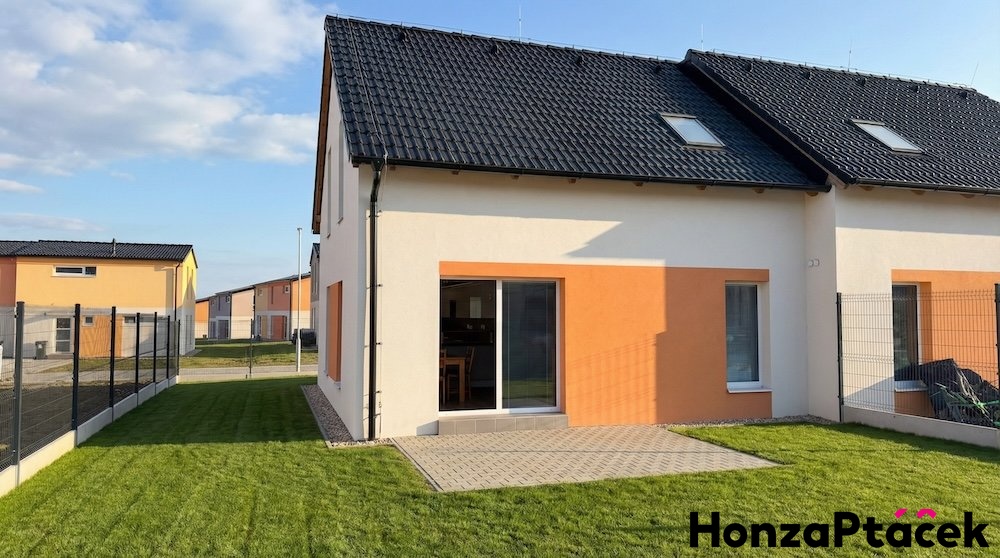 Prodej Rodinného domu v Nehvizdech, Honza Ptáček realitní makléř v Praze3