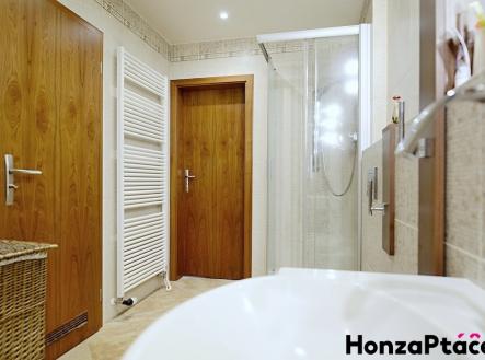 Pronájem bytu v osobním vlastnictví Zubrnická, Prosek, Praha realitní makléř v Praze, realitn | Pronájem bytu, 3+kk, 81 m²