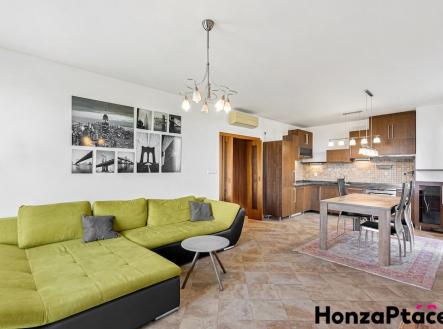 Pronájem bytu v ulici Zubrnická, Praha Prosek, Honza Ptáček realitní makléř v Praze2 | Pronájem bytu, 3+kk, 81 m²