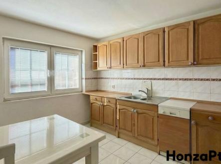 Prodej rodinného domu v Hájku u Uhřiněvsi,  Honza Ptáček realitní makléř v Praze plány dom | Prodej - dům/vila, 219 m²