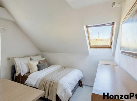 Prodej rodinného domu v Hájku u Uhřiněvsi,  Honza Ptáček realitní makléř v Praze plány dom | Prodej - dům/vila, 219 m²