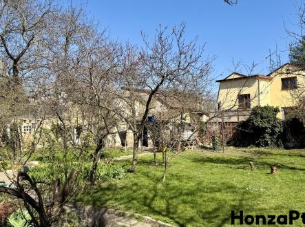 Prodej rodinného domu Choceňská Letňany, Honza Ptáček realitní makléř v Praze12 | Prodej - dům/vila, 134 m²