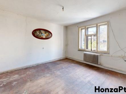 Prodej rodinného domu Choceňská Letňany, Honza Ptáček realitní makléř v Praze1 | Prodej - dům/vila, 134 m²
