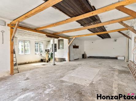 Prodej rodinného domu Škvorecká, Úvaly, Honza Ptáček realitní makléř v Praze22 | Prodej - dům/vila, 237 m²