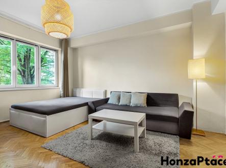 Prodej bytu 2+1, ulice Lvovská Vršovice Praha Honza Ptáček realitní makléř v Praze4 | Prodej bytu, 2+1, 72 m²