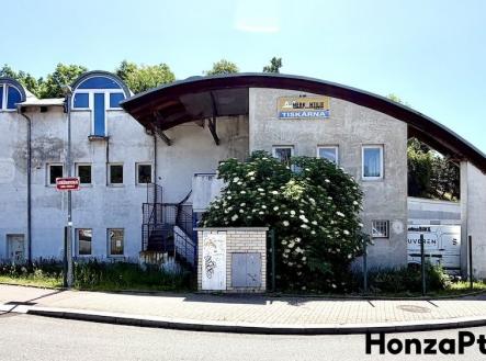 Prodej komerčních prostor, ulice Střížkovská, Praha Honza Ptáček realitní makléř v Praze1 | Prodej - kanceláře, 511 m²