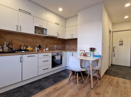 Pronájem bytu, 1+1, 38 m²