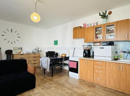 Pronájem bytu, 1+kk, 37 m²